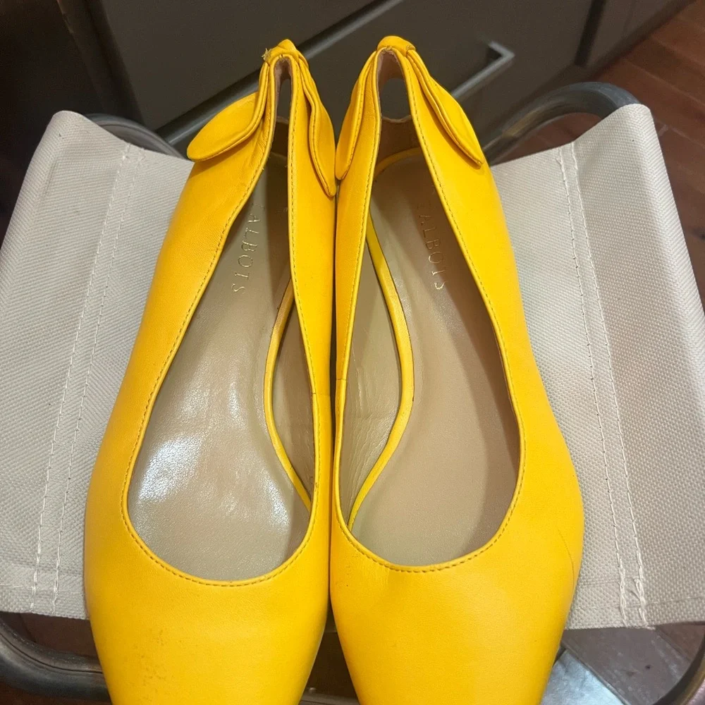Talbots Bright Yellow Women's Flats - Picture 4 of 6